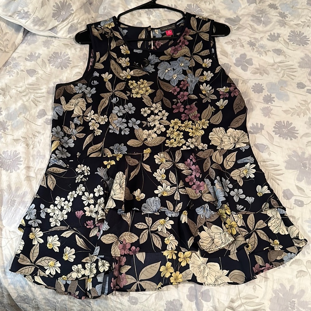 Vince Camuto floral top with ruffle bottom